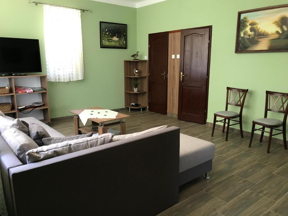 Venusz Ueduelocentrum Tiszacsege Ngoại thất bức ảnh